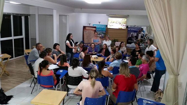 Aula Prática Constelação Sistêmica com Bonecos com Olinda Guedes